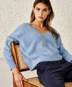 Bellerose Date Crew V Neck Angora Jumper